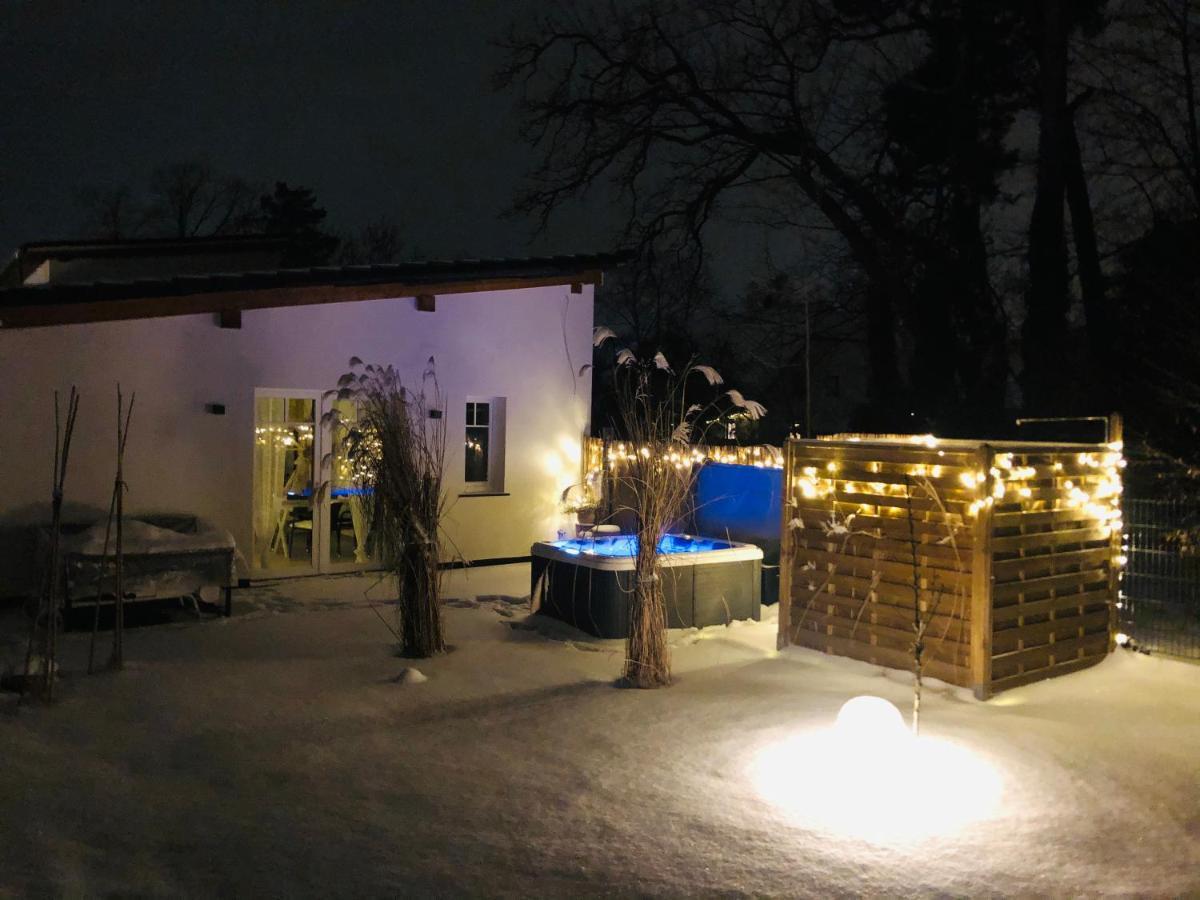 Gartenloft Mit Outdoor Whirlpool Und Garten Petershagen-Eggersdorf Exterior photo