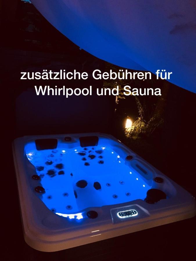 Gartenloft Mit Outdoor Whirlpool Und Garten Petershagen-Eggersdorf Exterior photo